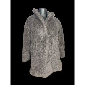 Shein Fully lined fuzzy sweater girls 11-12 youth snap closure  (B1)